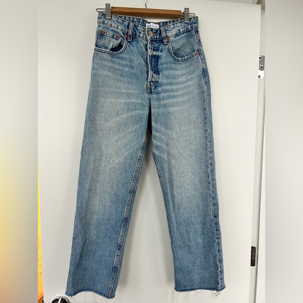 SOLD Zara jeans